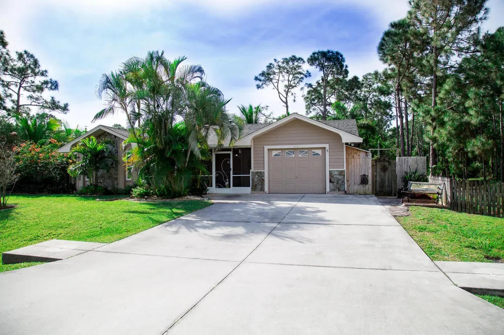 416 NW Archer Avenue Port St Lucie FL 34983