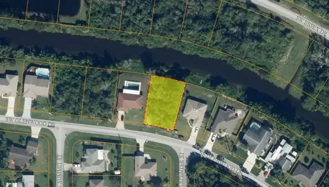 103 SW Glenwood Drive Port St Lucie FL 34984