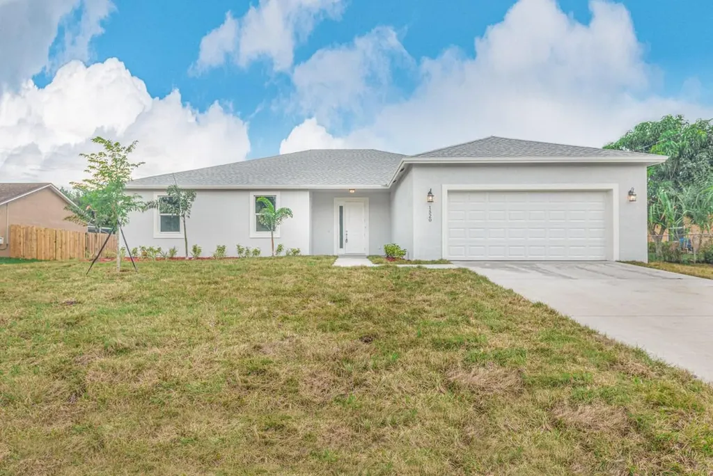 998 SW Romaine Lane Port St Lucie FL 34953