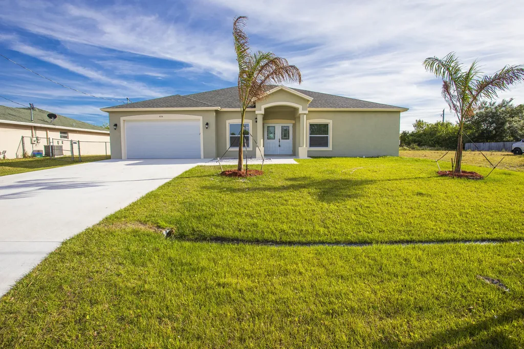 404 SW Ridgecrest Drive Port St Lucie FL 34953