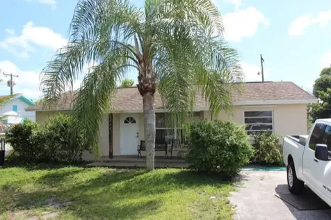 5624 S 37th Street Greenacres FL 33463