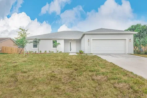 1090 SW Benchor Avenue Port St Lucie FL 34953