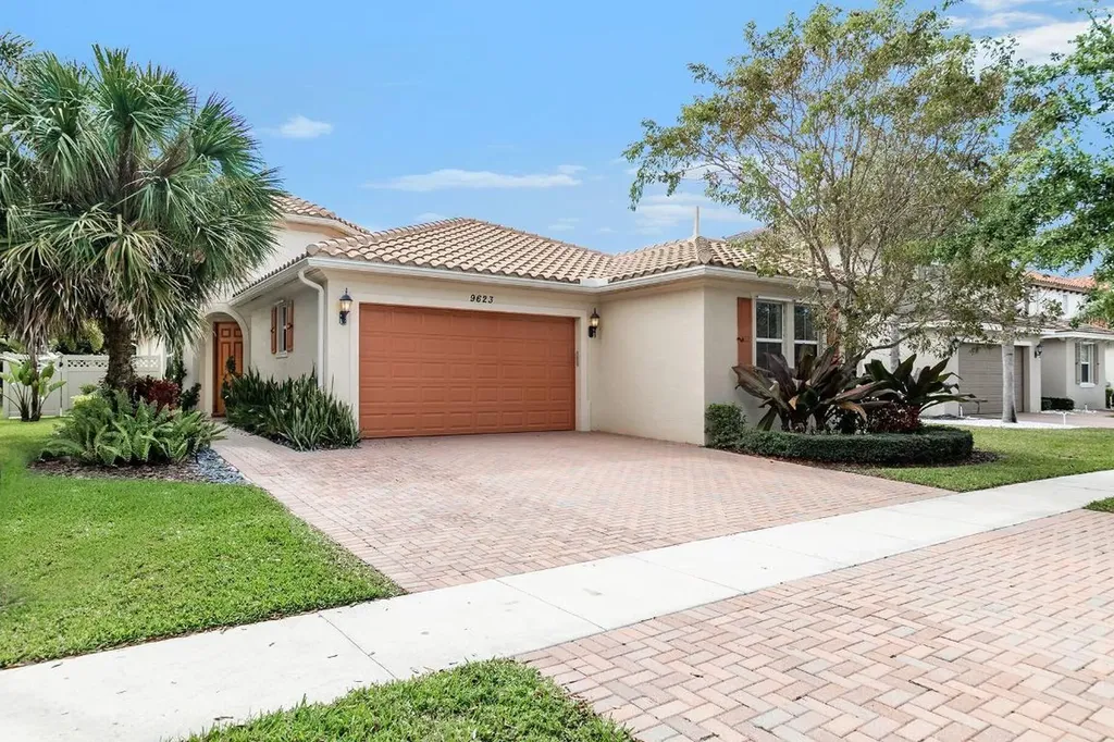 9623 Phipps Lane Wellington FL 33414