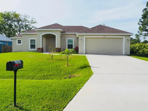 1826 SW Clambake Avenue Port St Lucie FL 34953