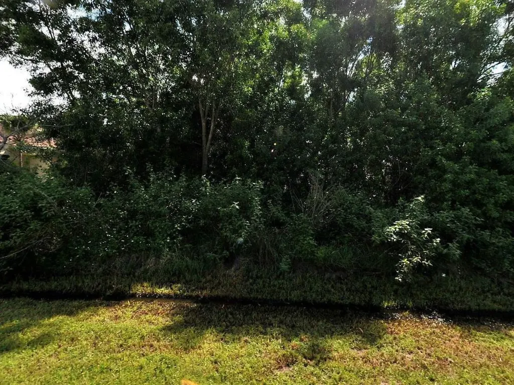 3015 SE Wake Road Port St Lucie FL 34984