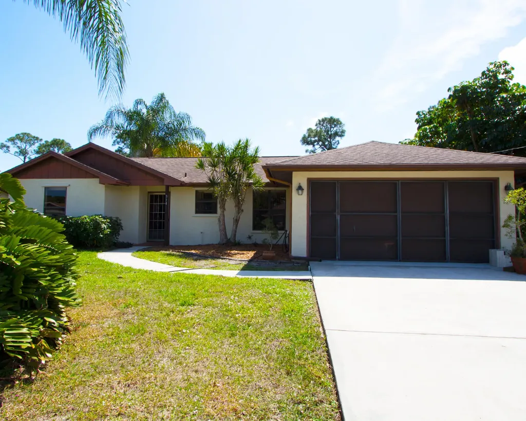 314 SE Crosspoint Drive Port St Lucie FL 34983