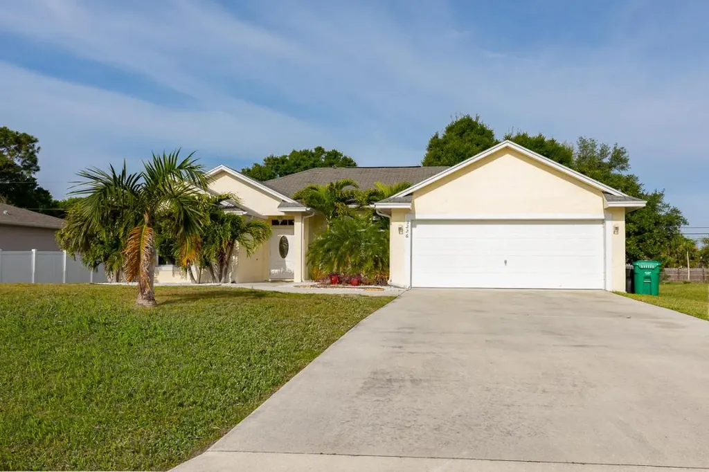 3226 SW Constellation Road Port St Lucie FL 34953