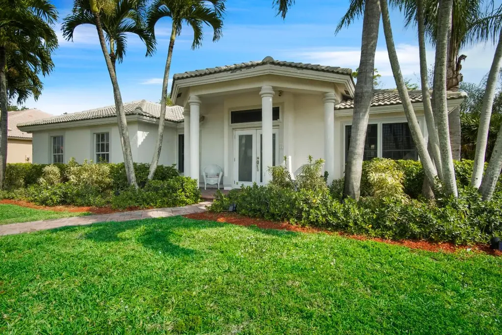 15651 Cedar Grove Lane Wellington FL 33414