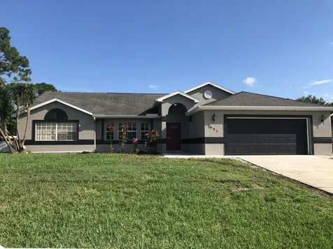 1692 SE Portillo Road Port St Lucie FL 34952
