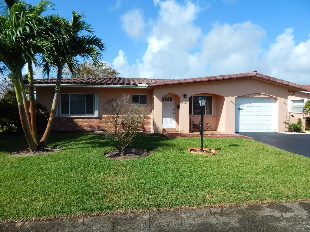 4301 NW 12th Way Deerfield Beach FL 33064