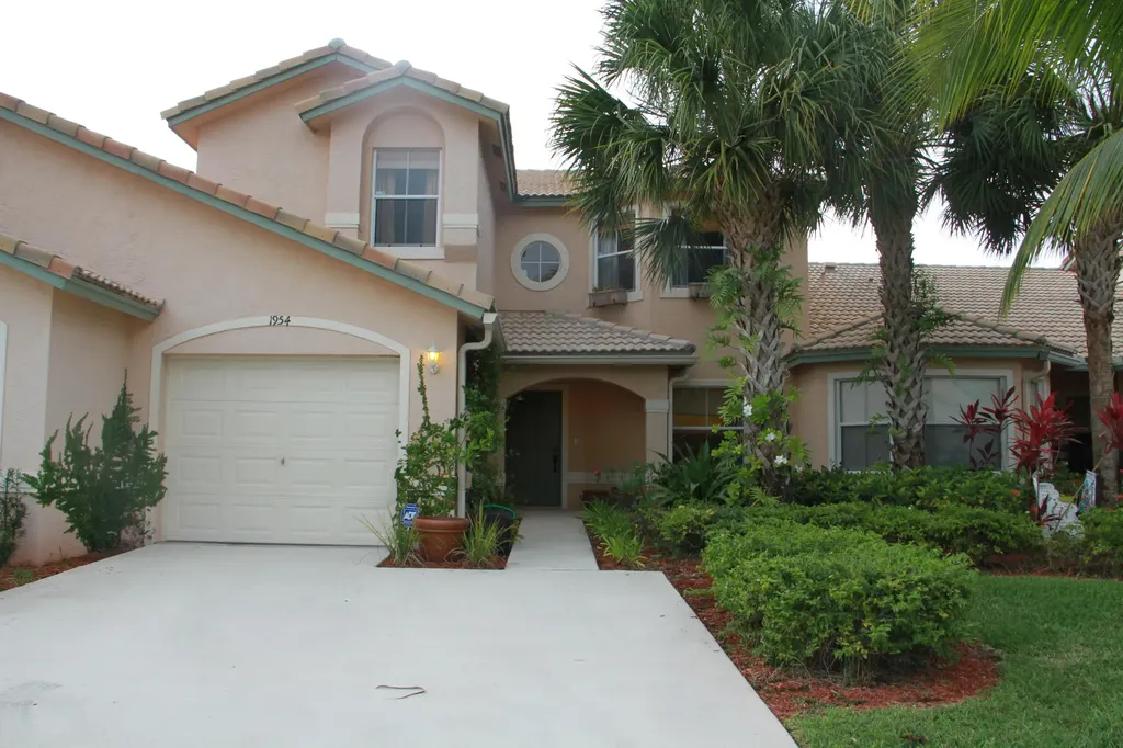 1954 Waterside Court E Wellington FL 33414