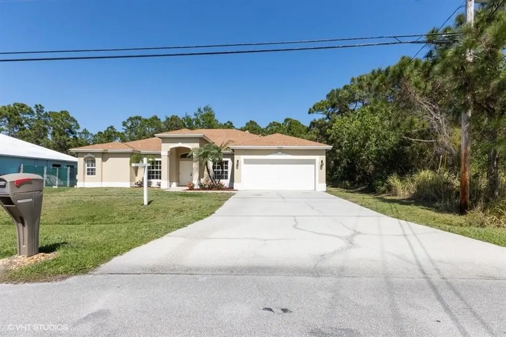 5969 NW Wesley Road Port St Lucie FL 34986