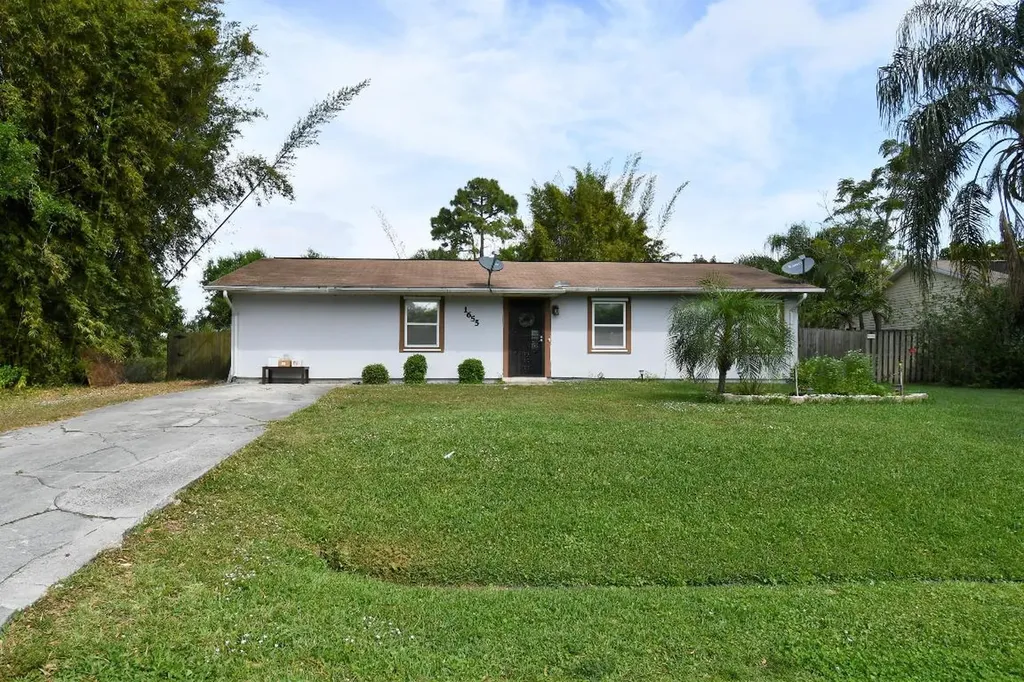 1655 SW Escobar Lane Port St Lucie FL 34953