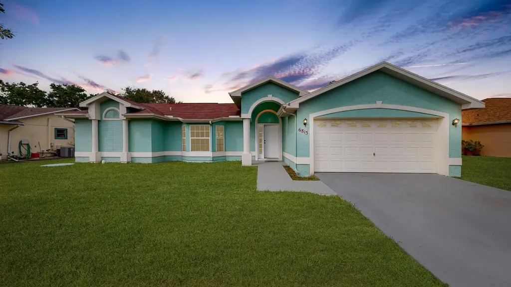 6813 NW Garbett Street Port St Lucie FL 34983