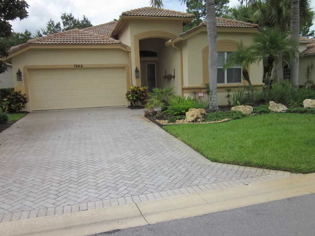 7648 Greenbrier Circle Port St Lucie FL 34986