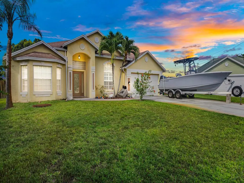 1001 SW Ingrassina Avenue Port St Lucie FL 34953