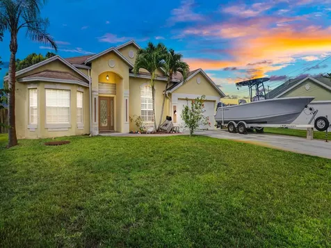 1001 SW Ingrassina Avenue Port St Lucie FL 34953