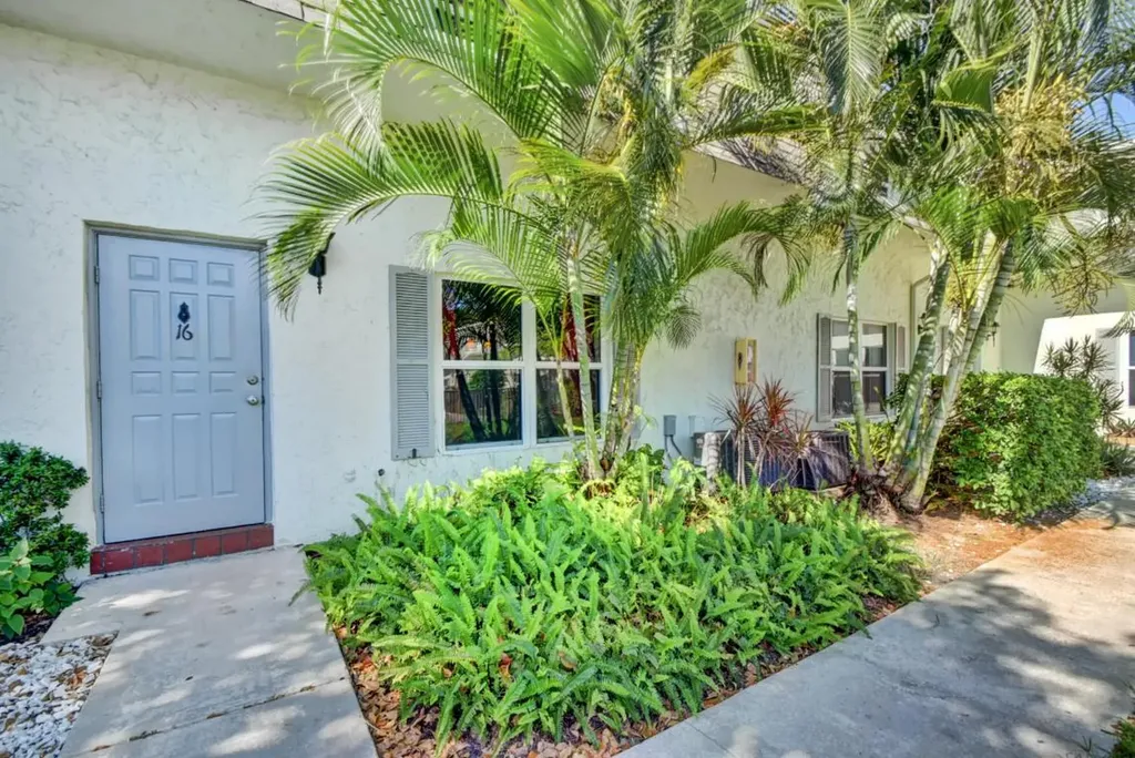 1845 NW 4th Avenue Boca Raton FL 33432
