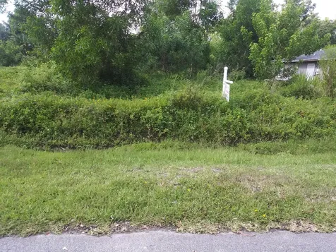 482 NW Goldcoast Avenue Port St Lucie FL 34983