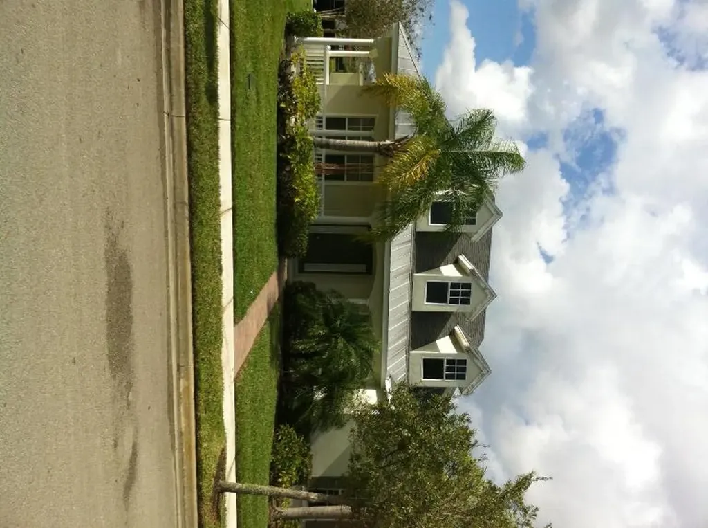 10741 SW Westlawn Boulevard Port St Lucie FL 34987