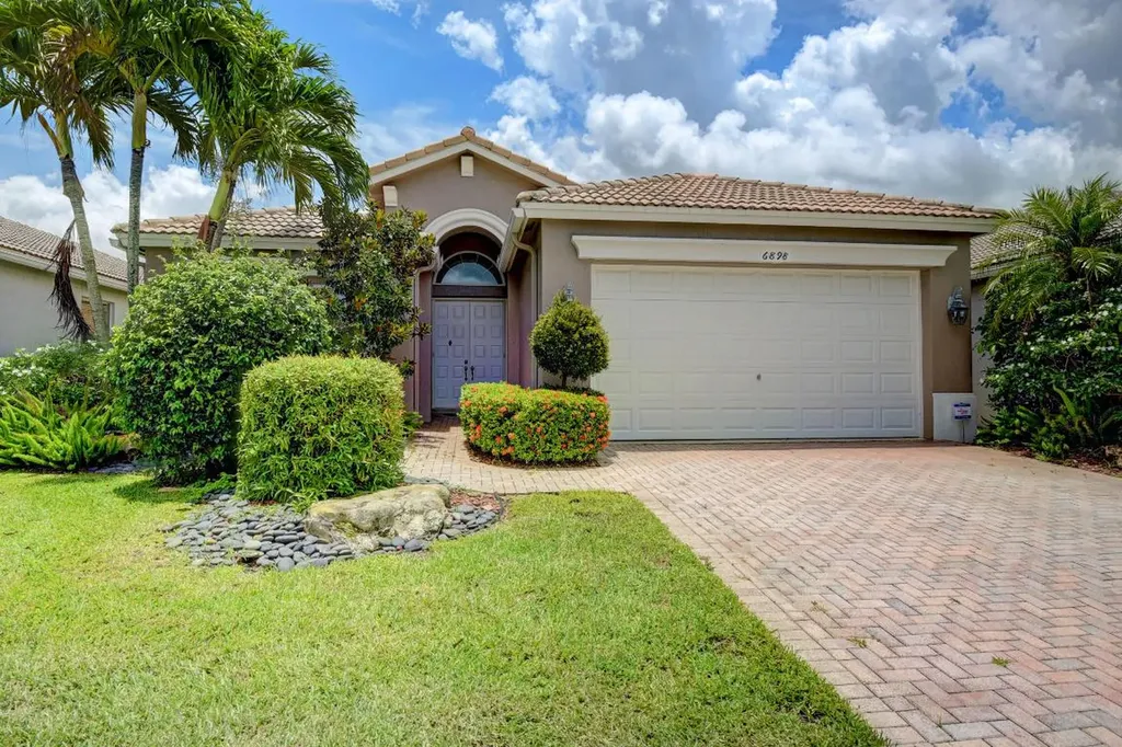 6898 Southport Drive Boynton Beach FL 33472