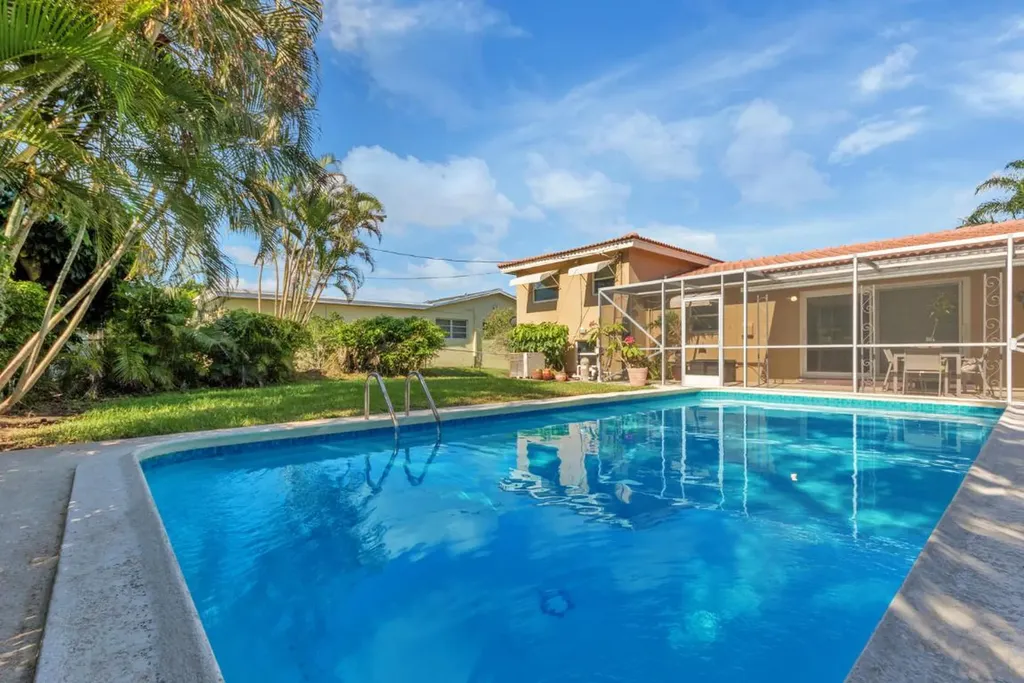 1604 High Ridge Road Lake Worth FL 33461