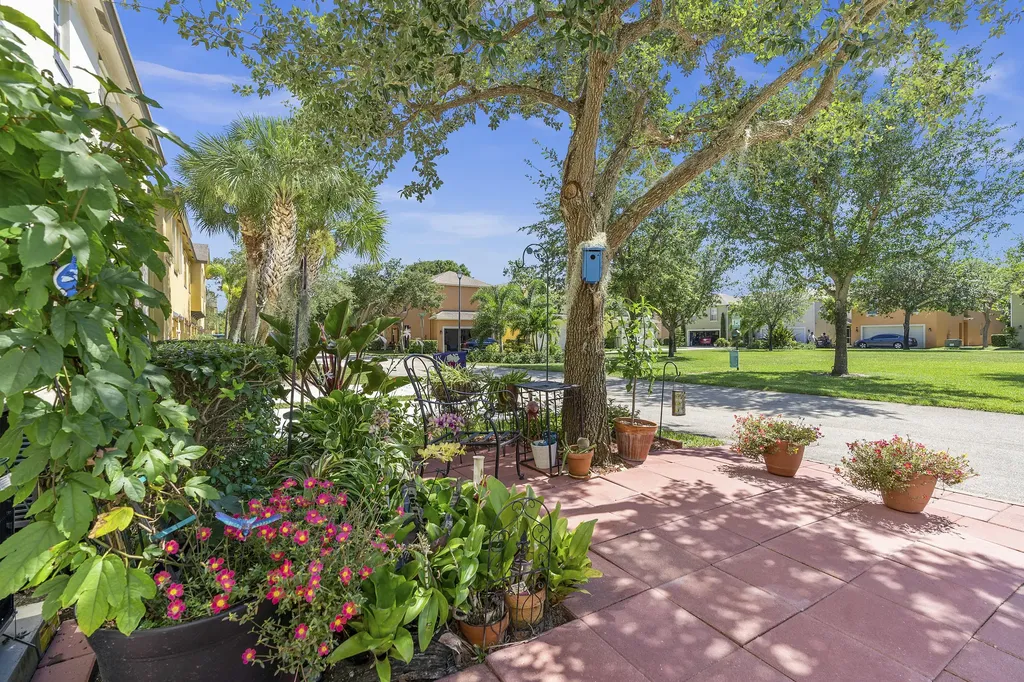 1896 SE High Springs Drive Port St Lucie FL 34952