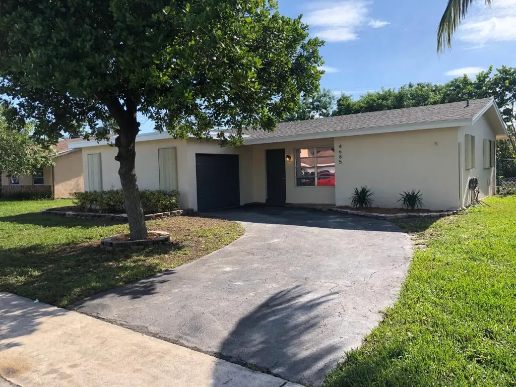 4685 NW 113th Avenue Sunrise FL 33323