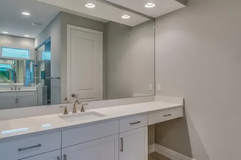 7167 33rd Square Vero Beach FL 32967