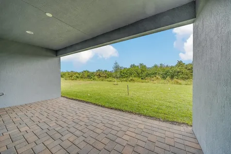 7167 33rd Square Vero Beach FL 32967