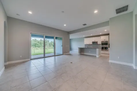 7167 33rd Square Vero Beach FL 32967