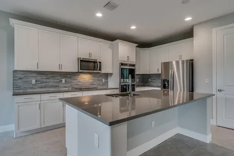 7167 33rd Square Vero Beach FL 32967