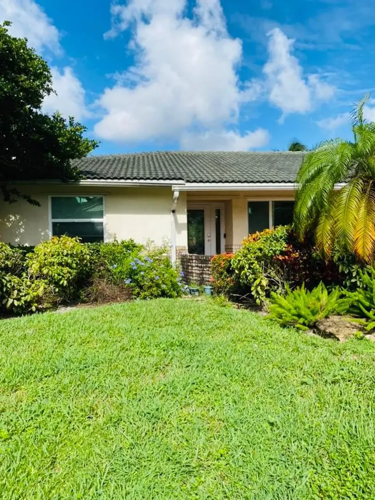 7255 San Sebastian Drive Boca Raton FL 33433