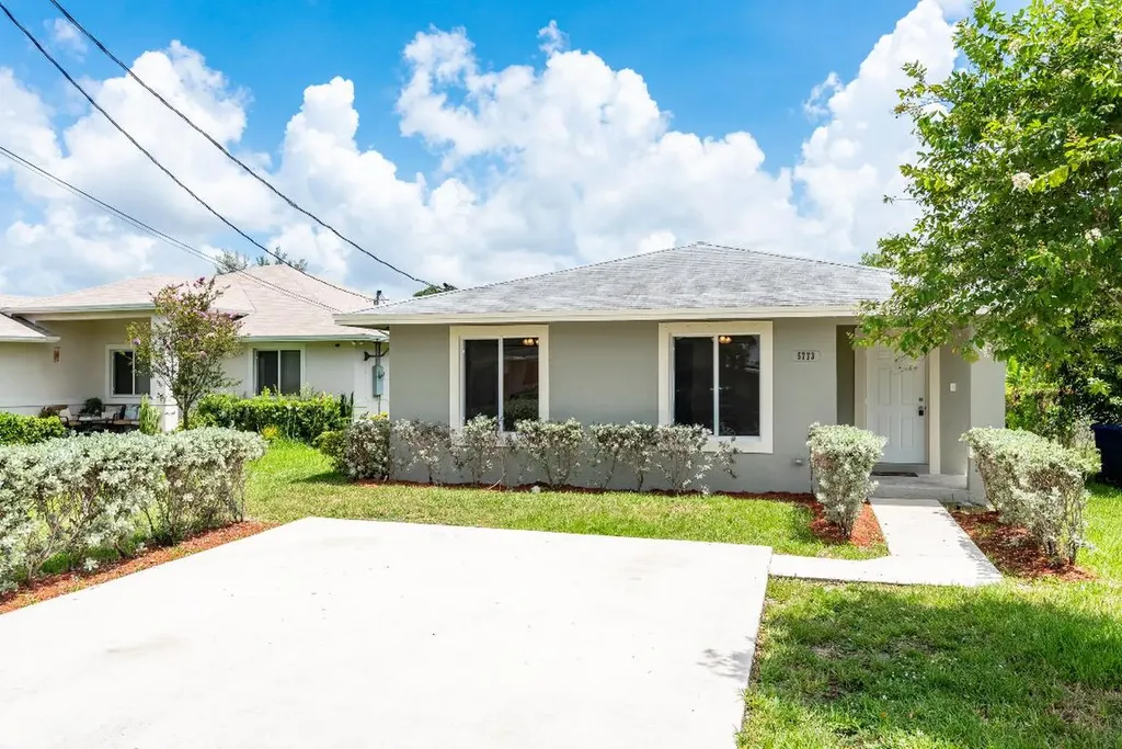 5773 SW 20th Street West Park FL 33023