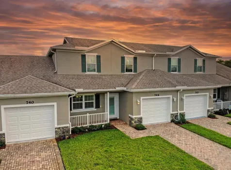 746 NE Hawks Ridge Way Port St Lucie FL 34983