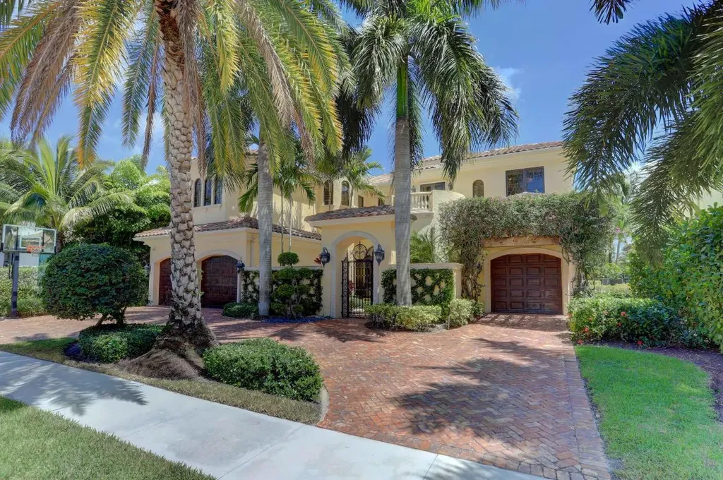 9115 Redonda Drive Boca Raton FL 33496