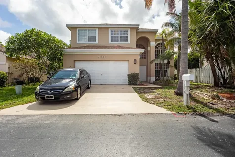 1354 Fairfax Circle E Boynton Beach FL 33436