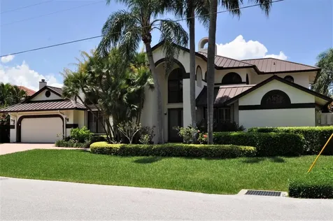 909 Iris Drive Delray Beach FL 33483