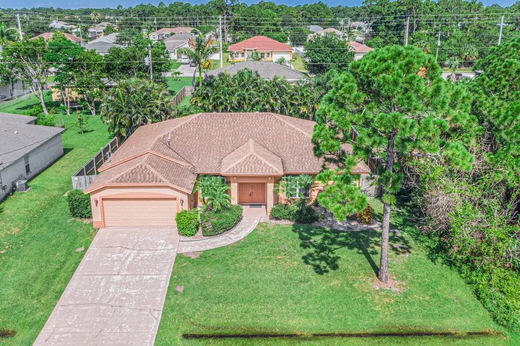 3562 SW Parsons Street Port St Lucie FL 34953