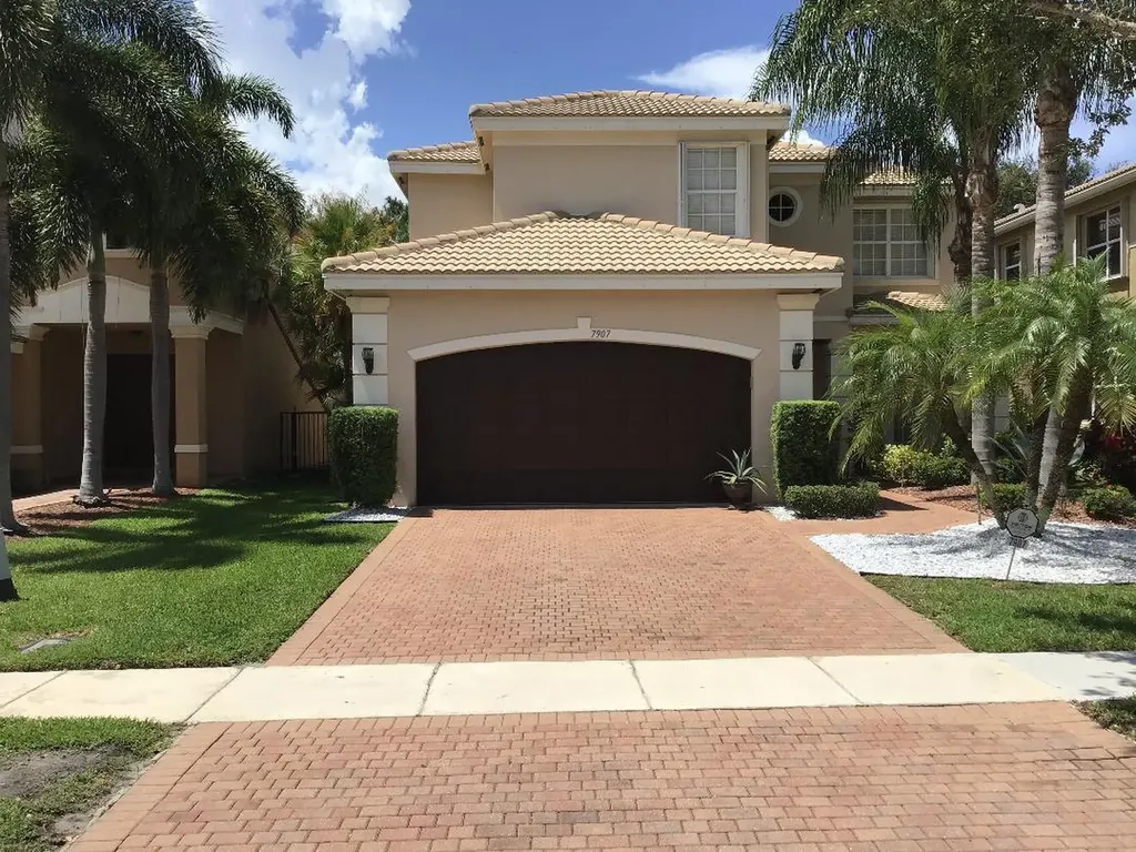 7907 Emerald Winds Circle Boynton Beach FL 33473