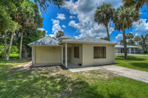 5003 El Nueva Avenue Fort Pierce FL 34946