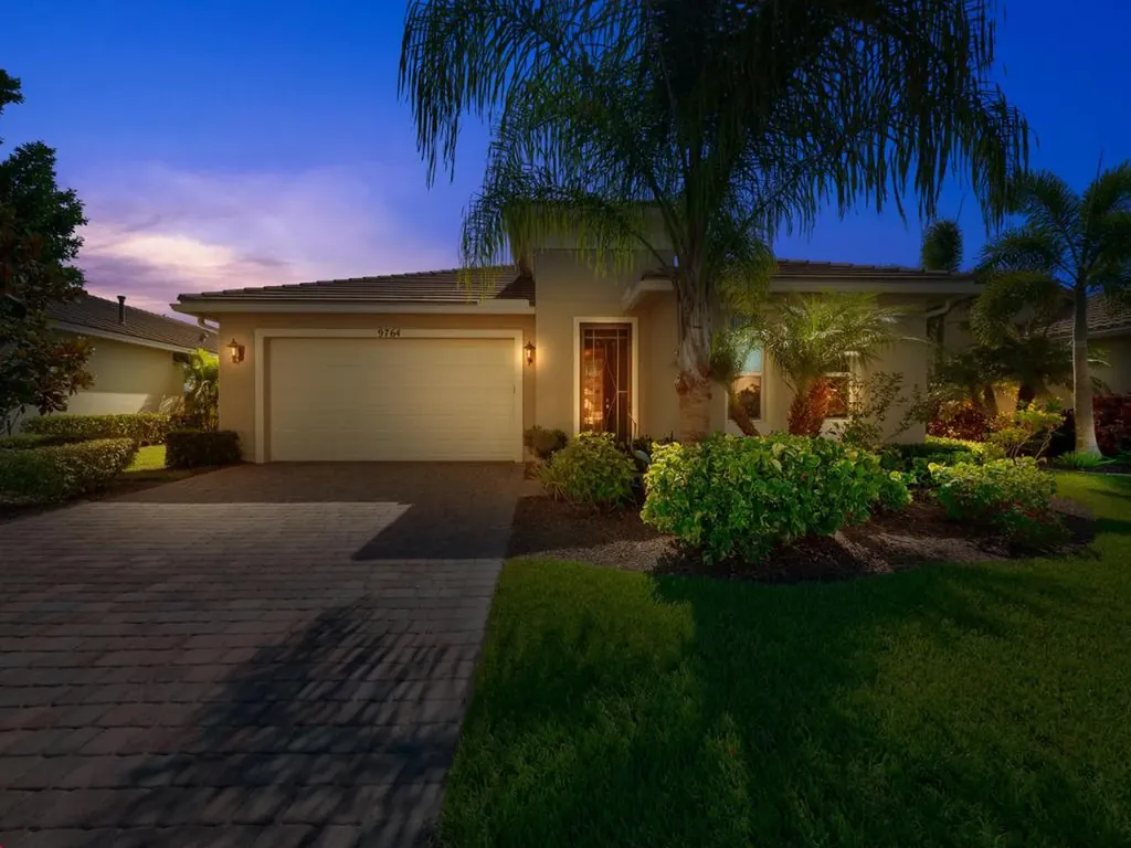 9764 SW Chestwood Avenue Port St Lucie FL 34987