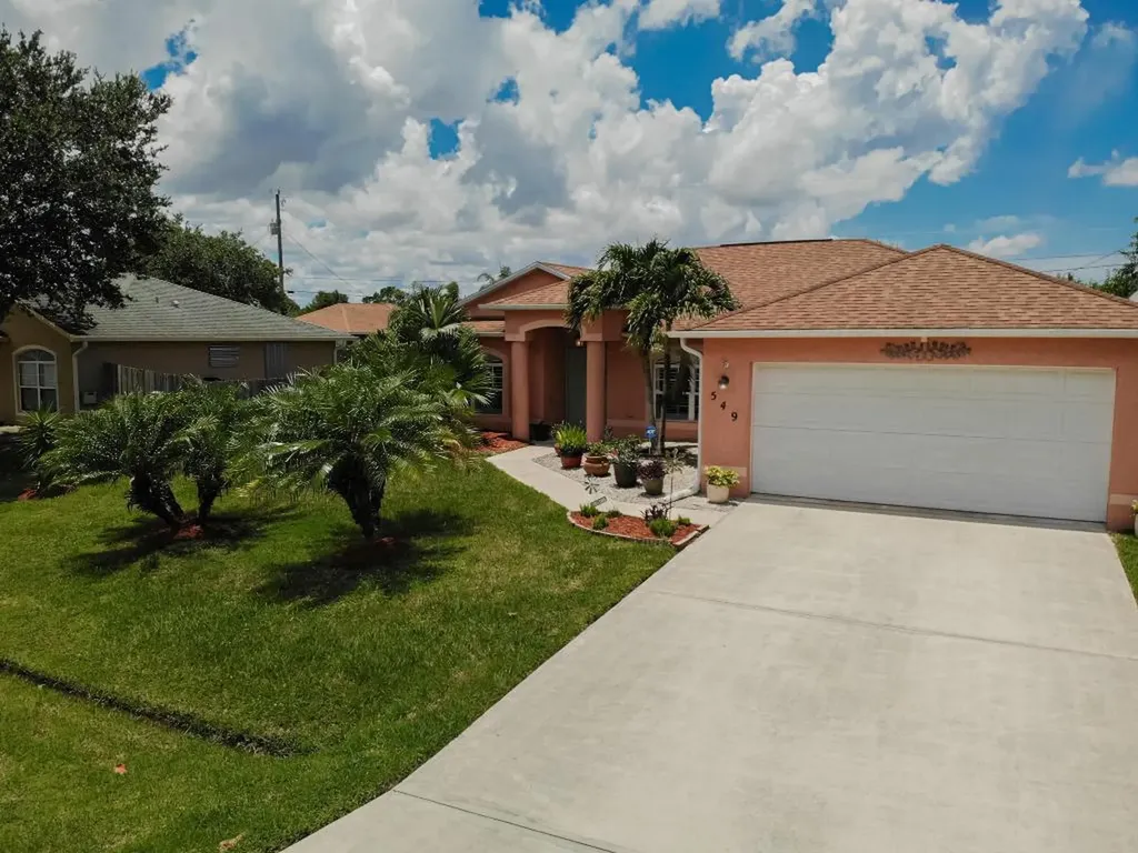 549 SW Kabot Avenue Port St Lucie FL 34953