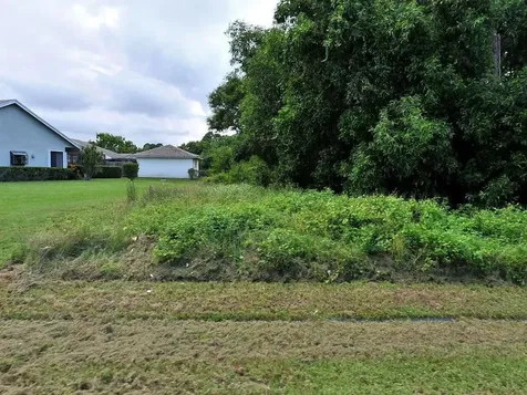 2830 SE Peru Street Port St Lucie FL 34984