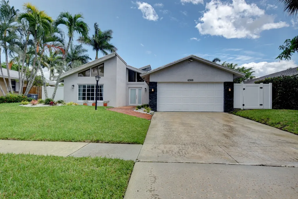 6388 Amberwoods Drive Boca Raton FL 33433