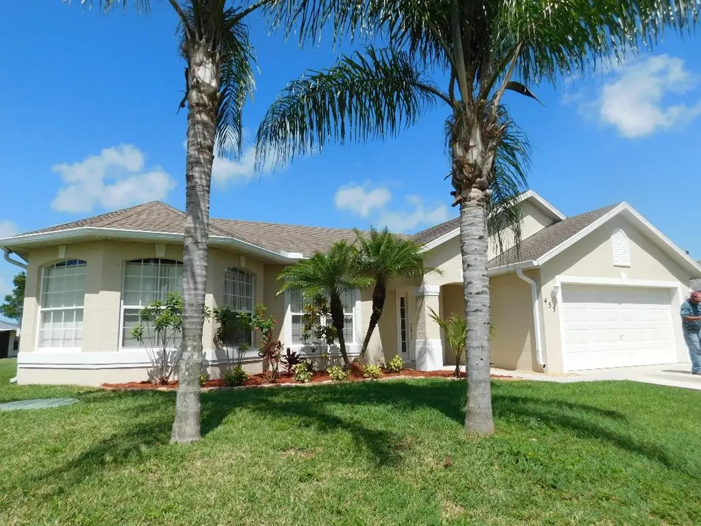 455 NW Raymond Lane Port St Lucie FL 34983