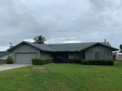 7405 SE Craig Street Hobe Sound FL 33455