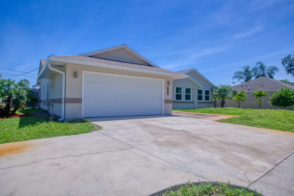 1961 SE Airoso Boulevard Port St Lucie FL 34984