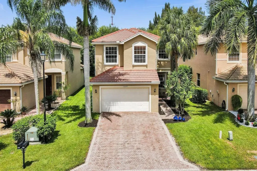 10597 Cocobolo Way Boynton Beach FL 33437