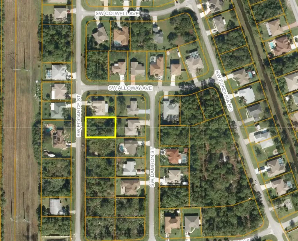 2569 SW Edgarce Street Port St Lucie FL 34953